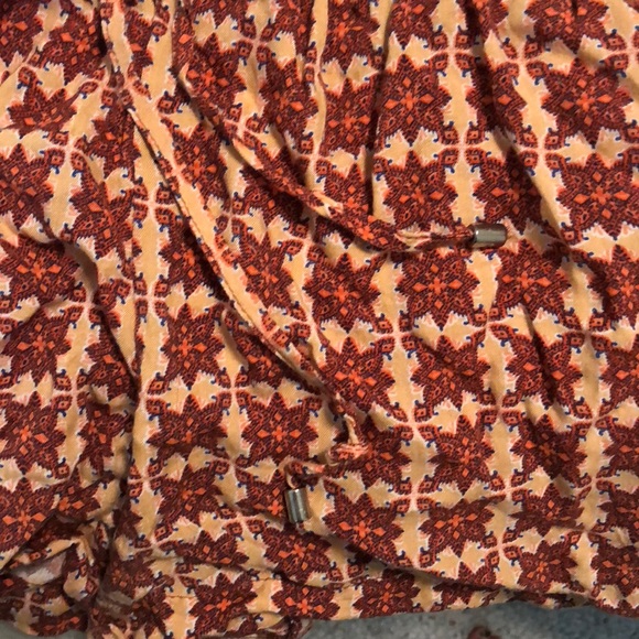 Lightweight tribal printed drawstring shorts - Picture 3 of 3